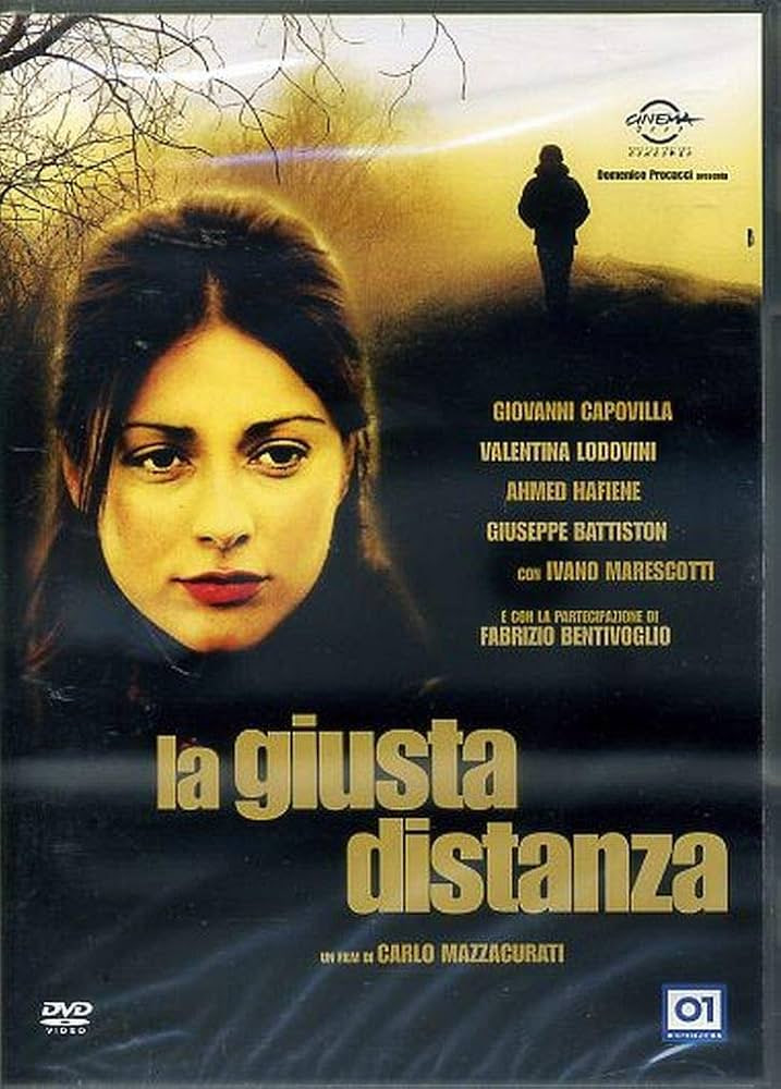  重庆这所高校师生有个小目标 “让永川敬老院的夫妻都有一张婚纱照”